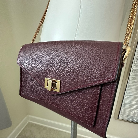 Women’s Faux Leather Turn Lock Crossbody - Picture 16 of 16